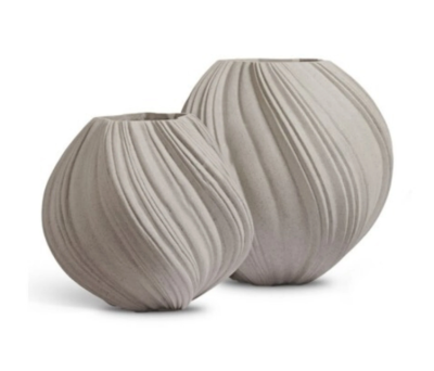 Кашпо-ваза TREEZ Effectory Dune Сферическая Дизайн-ваза Белый песок д-30 см, в-33 см 1/1 в интернет гипермаркете «Планета Лета». Фото