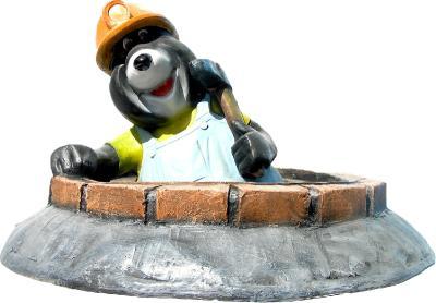 Фигура Крот в люке Н-54см ФП269 в интернет гипермаркете «Планета Лета». Фото