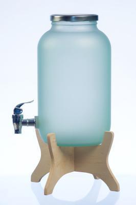 Диспенсер 4,25 л с краником и подставкой зеленый в интернет гипермаркете «Планета Лета». Фото