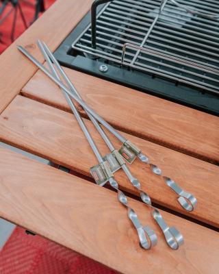 Шампур BOYSCOUT угловой 57 см нерж сталь 61023 в интернет гипермаркете «Планета Лета». Фото