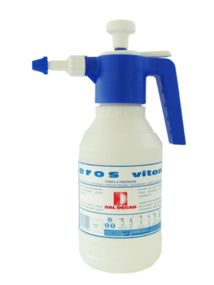 Опрыскиватель помповый ручной EROS VITON 2 л Dal Degan в интернет гипермаркете «Планета Лета». Фото Опрыскиватель помповый ручной EROS VITON 2 л в интернет гипермаркете «Планета Лета». Фото